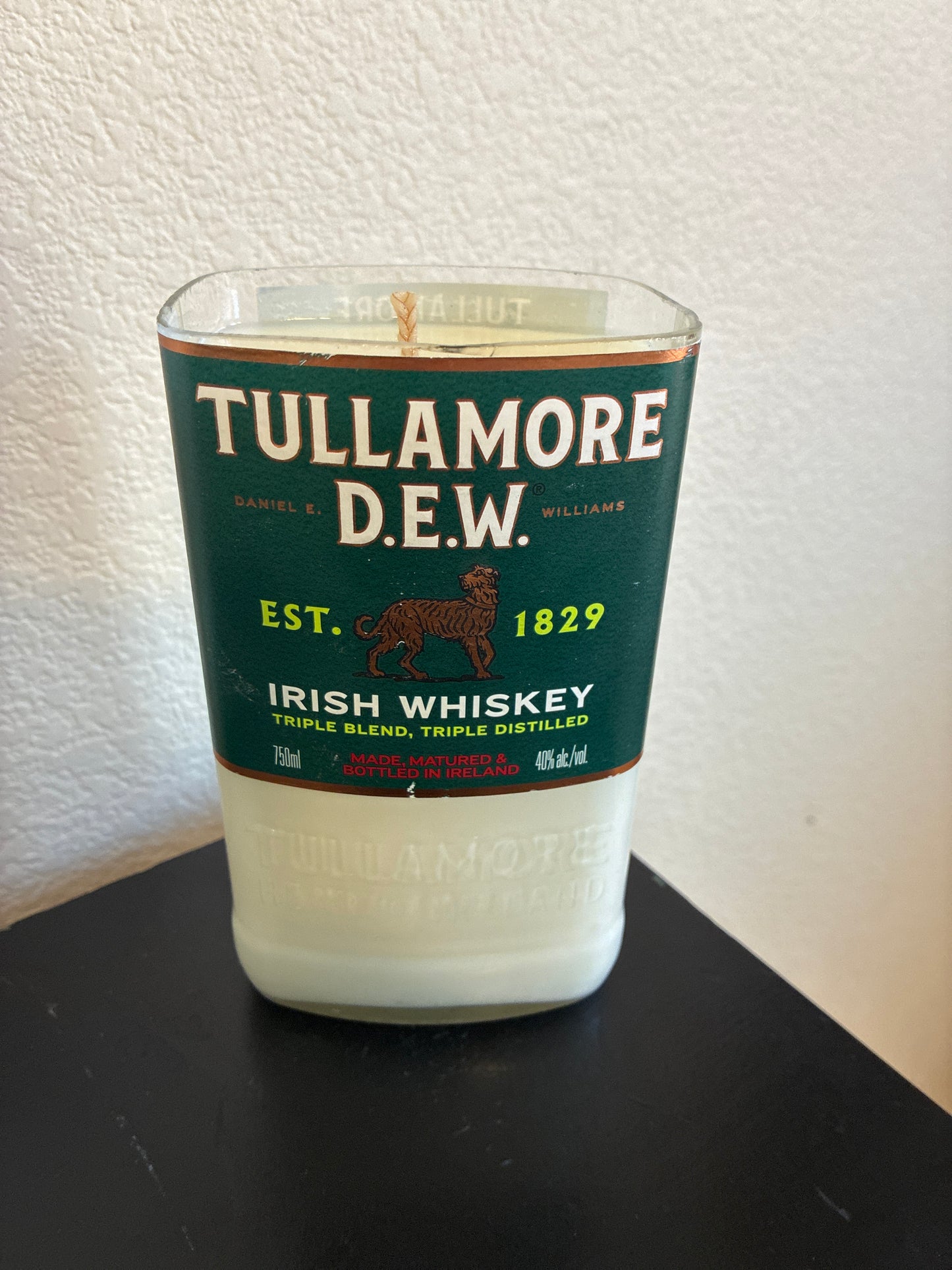 Tulamore D.E.W. Candle