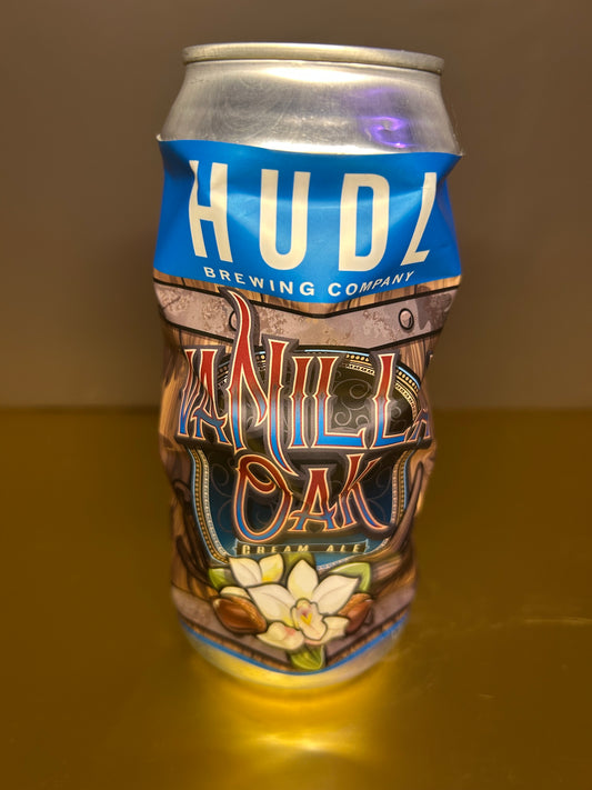 Hudl Vanilla Oaks Candle